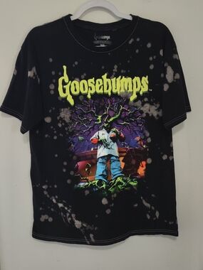 R L Stine Goosebumps "Stay Out Of The Basement" Mens Medium T Shirt